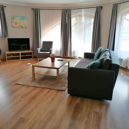 Pannonia Apartman Эстергом Экстерьер фото
