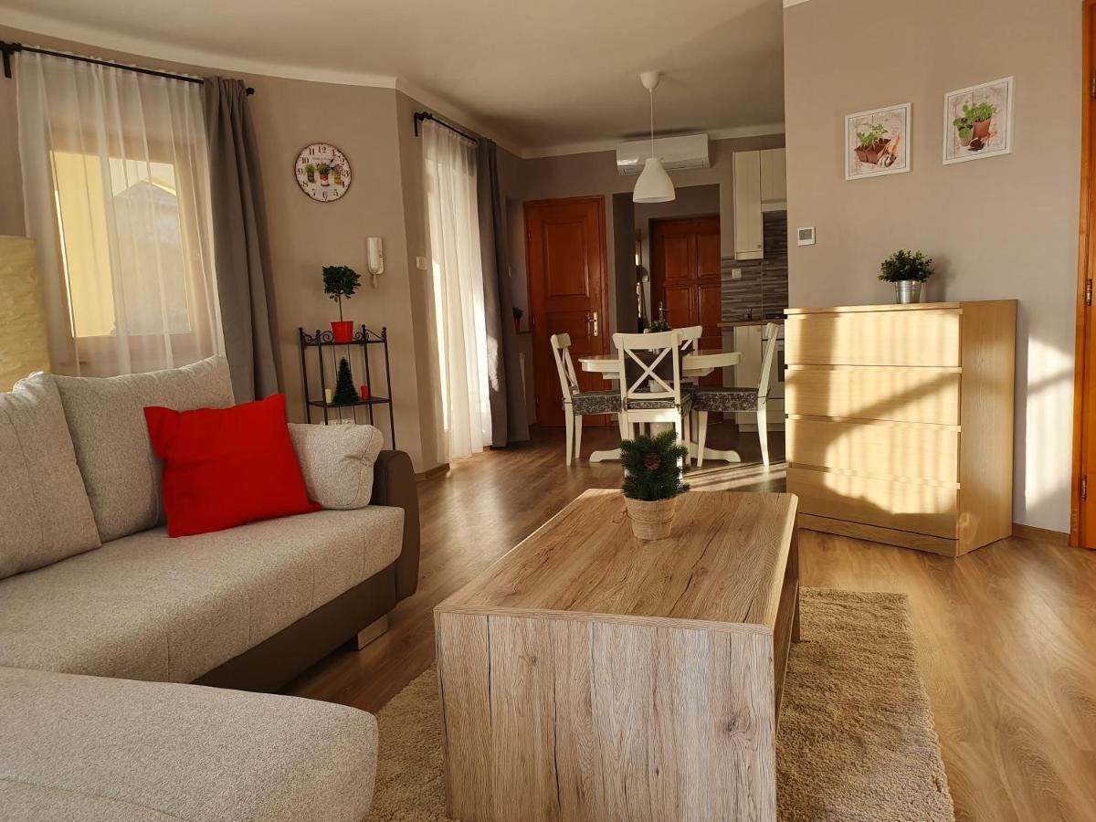 Pannonia Apartman Эстергом Экстерьер фото
