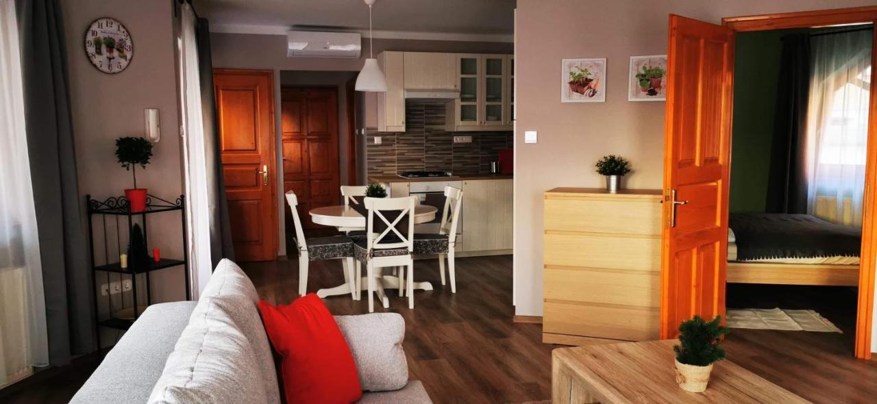 Pannonia Apartman Эстергом Экстерьер фото