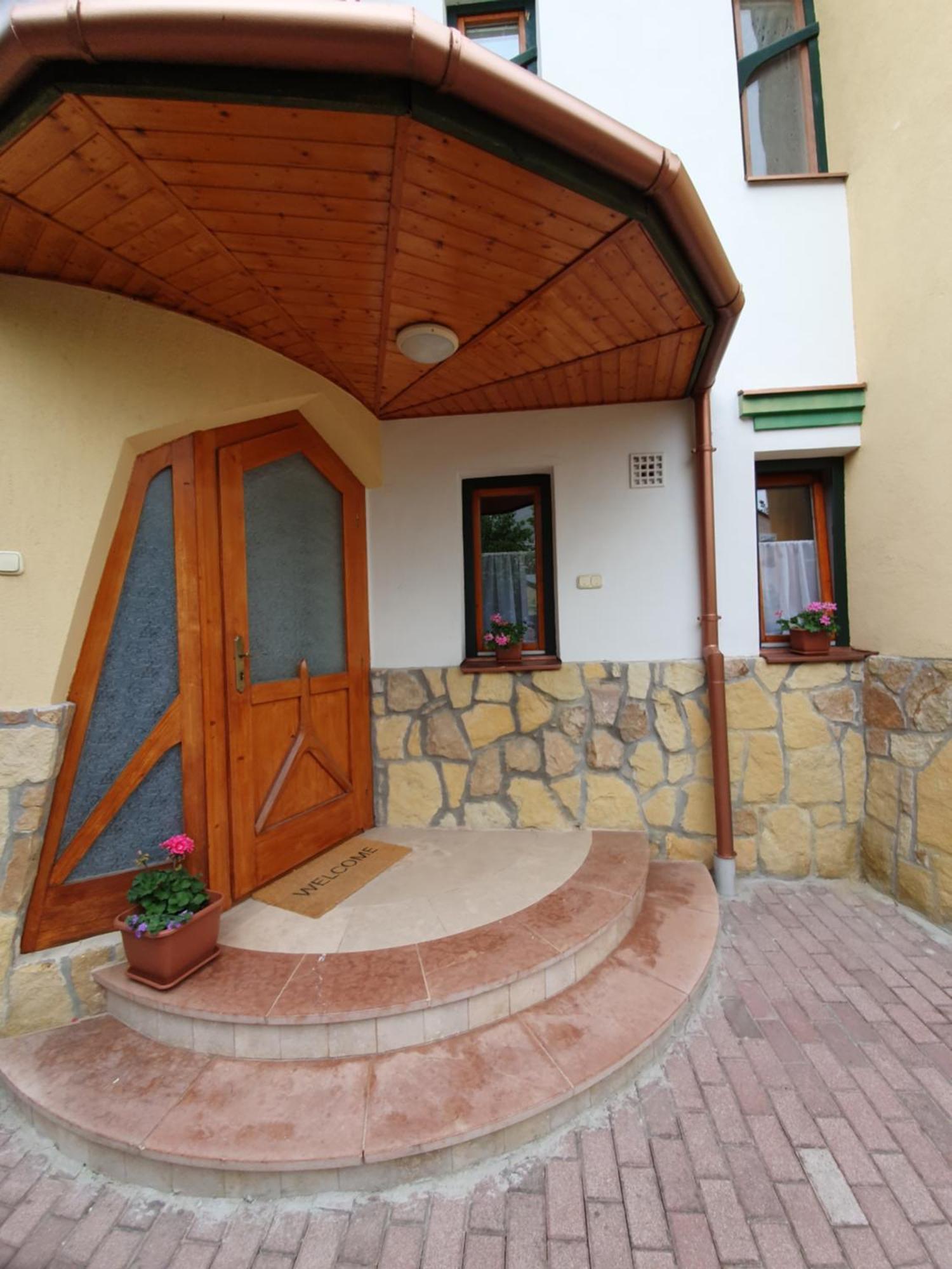 Pannonia Apartman Эстергом Номер фото